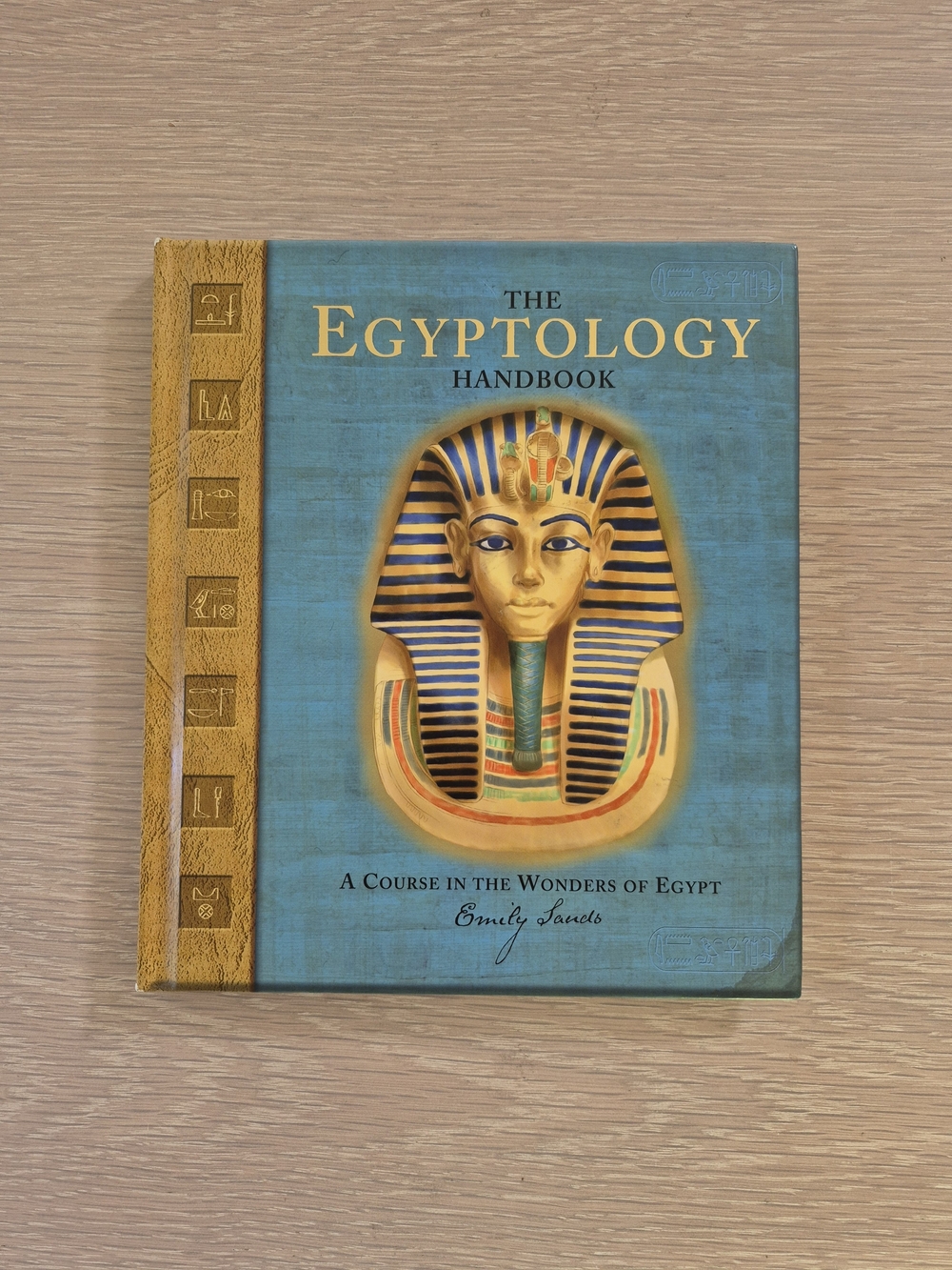 The Egyptology Handbook - Hardcover